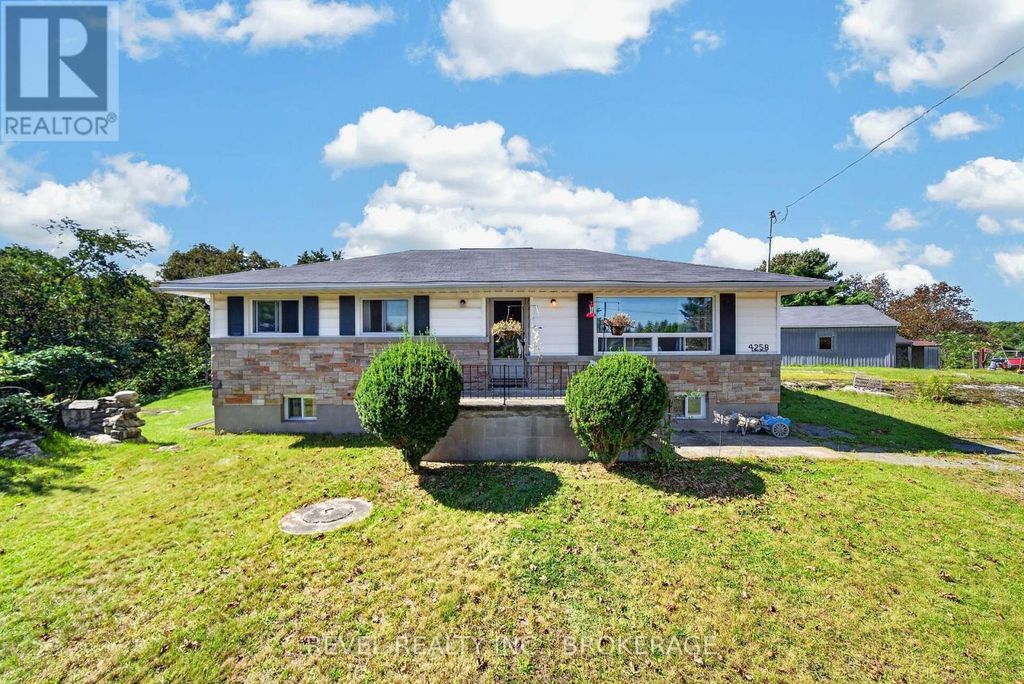 4258 Hwy 15, Kingston (city North Of 401)