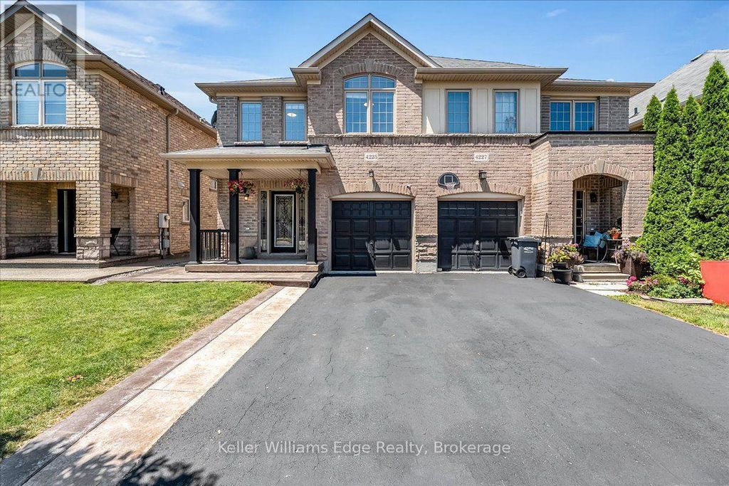 4225 Thomas Alton Boulevard, Burlington (alton)