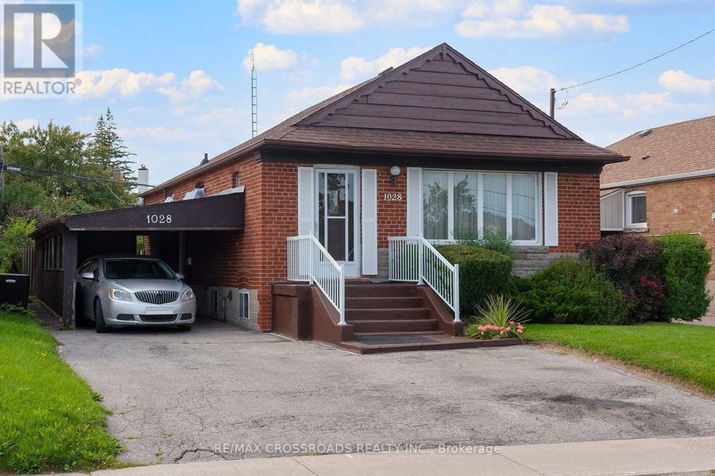 1028 Kennedy Road, Toronto (dorset Park)