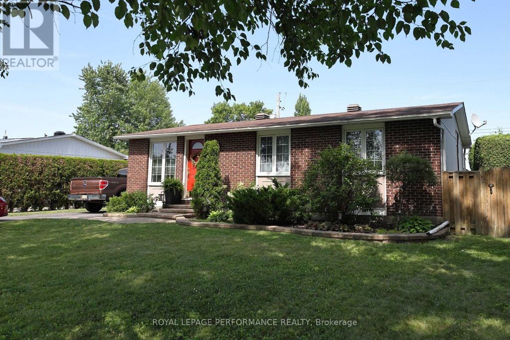 1497 Blackheath Street, Ottawa