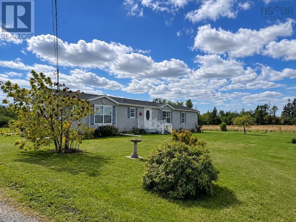 950 Brule Shore Road, Brule
