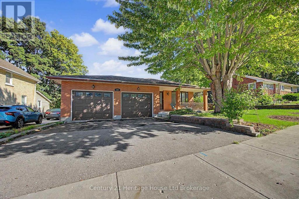 165 Park Row, Woodstock (woodstock - South)