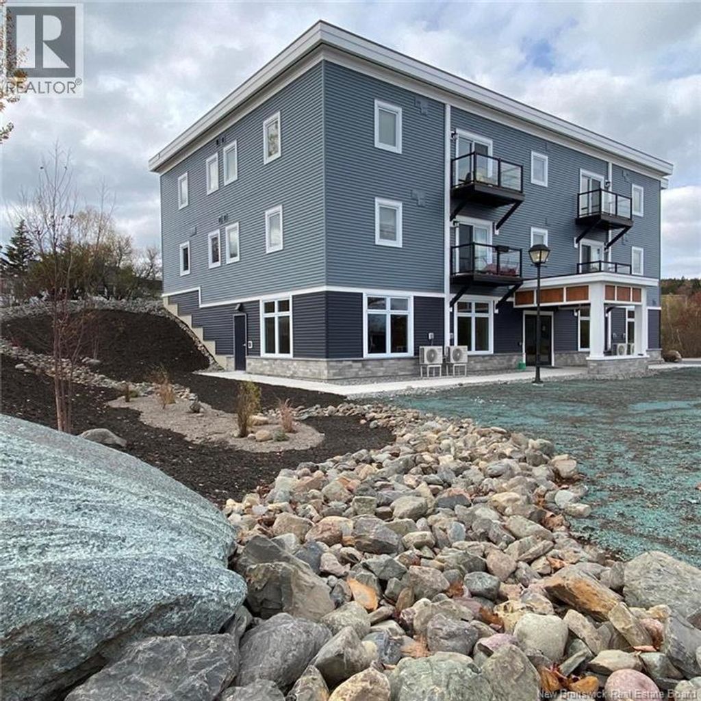 227 River Valley Drive Unit# C, Grand Bay-Westfield