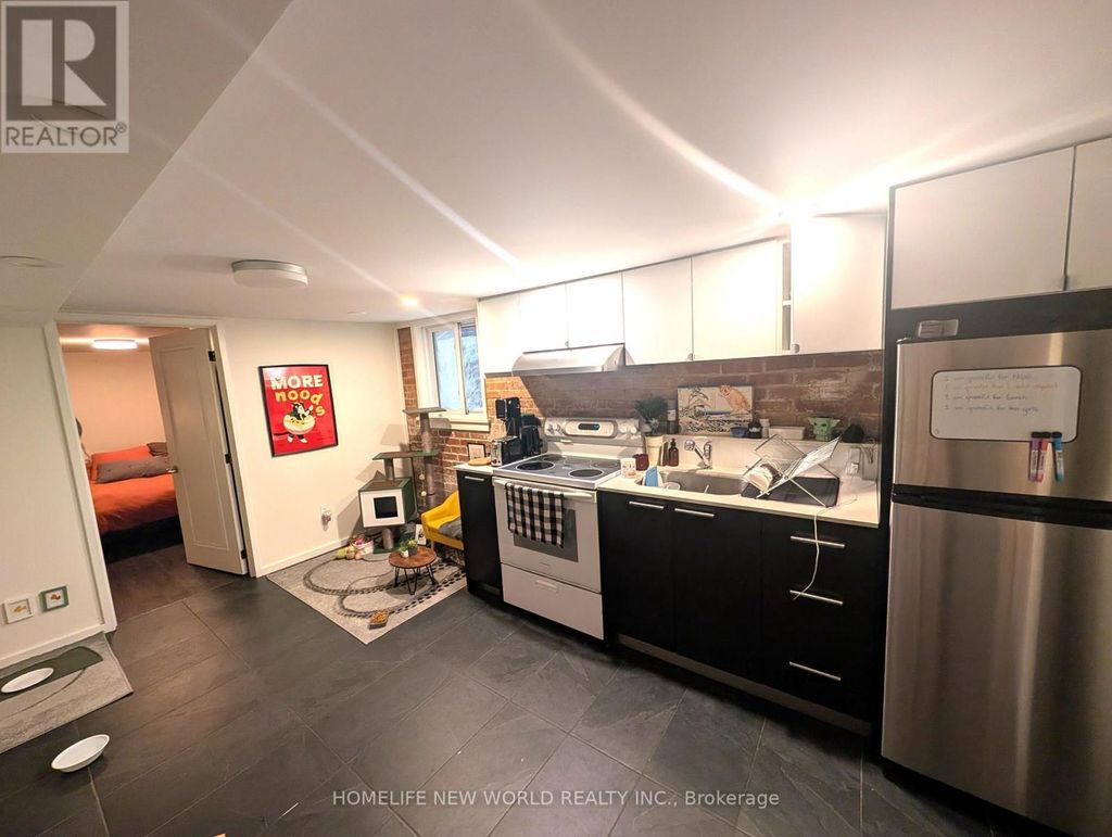 Lower Level - 202 Hallam Street, Toronto (dovercourt-Wallace Emerson-Junction)