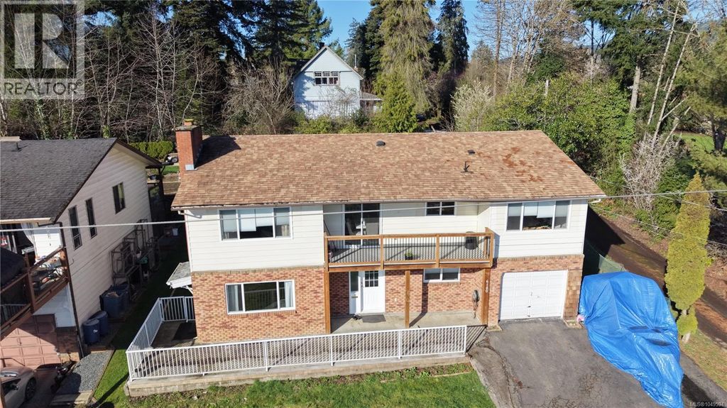 6180 Alington Rd, Duncan