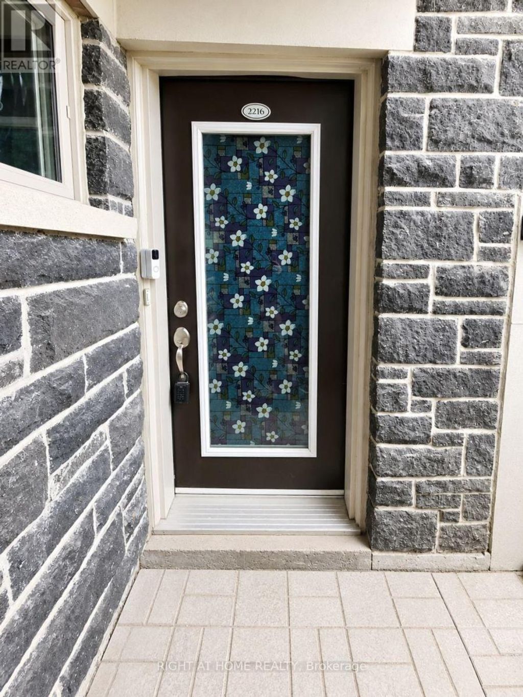 2216 - 10 Westmeath Lane, Markham (cornell)
