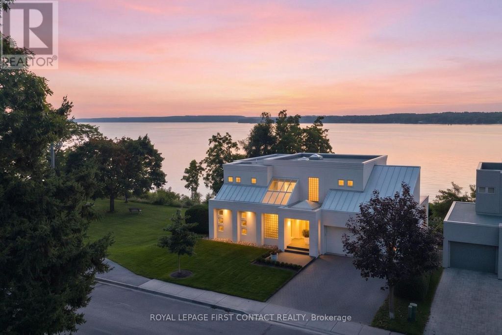 51 Kempenfelt Drive, Barrie (north Shore)