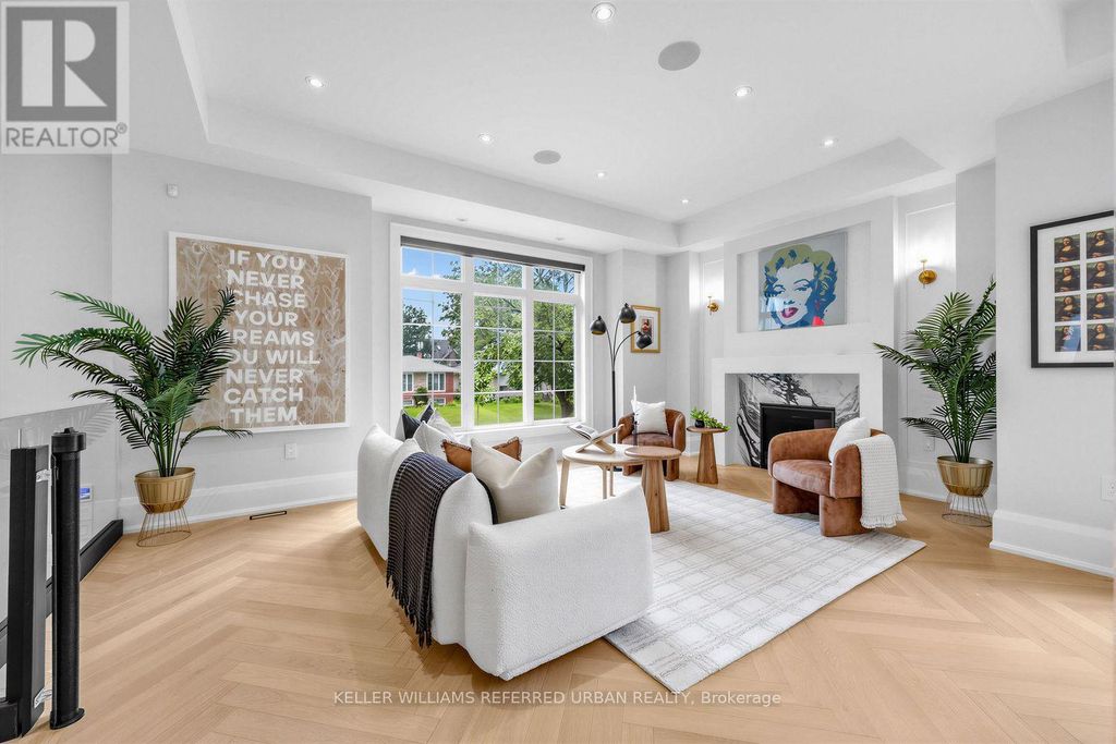 54 Cronin Drive, Toronto (islington-City Centre West)