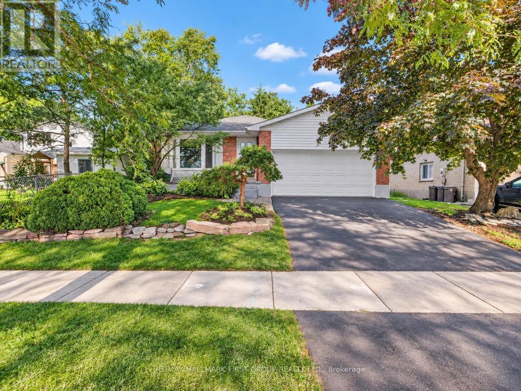174 Highview Avenue E, London South (south P)