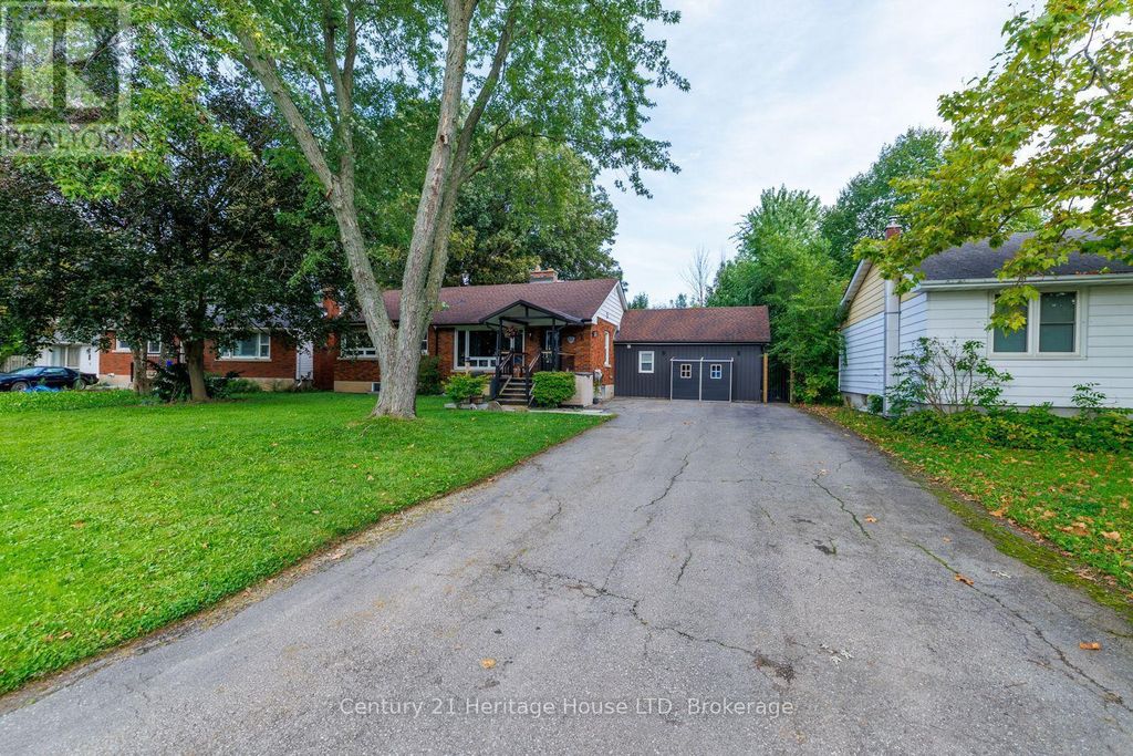 6 Greenock Circle, St. Catharines (western Hill)