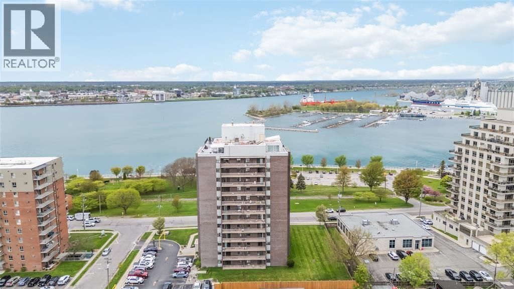 10 Derby Lane Unit# 204, Sarnia