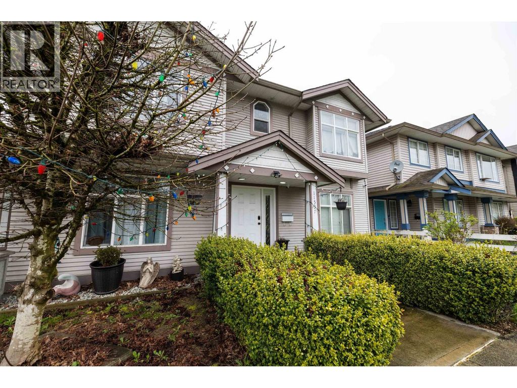 11537 240 Street, Maple Ridge
