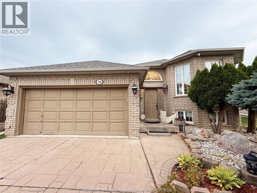 546 Compton Court, Windsor