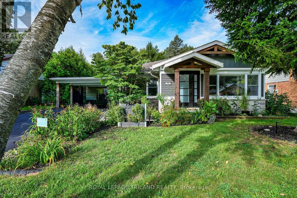 351 Reynolds Road, London South (south B)