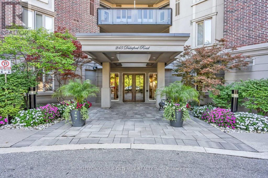 422 - 245 Dalesford Road, Toronto (stonegate-Queensway)