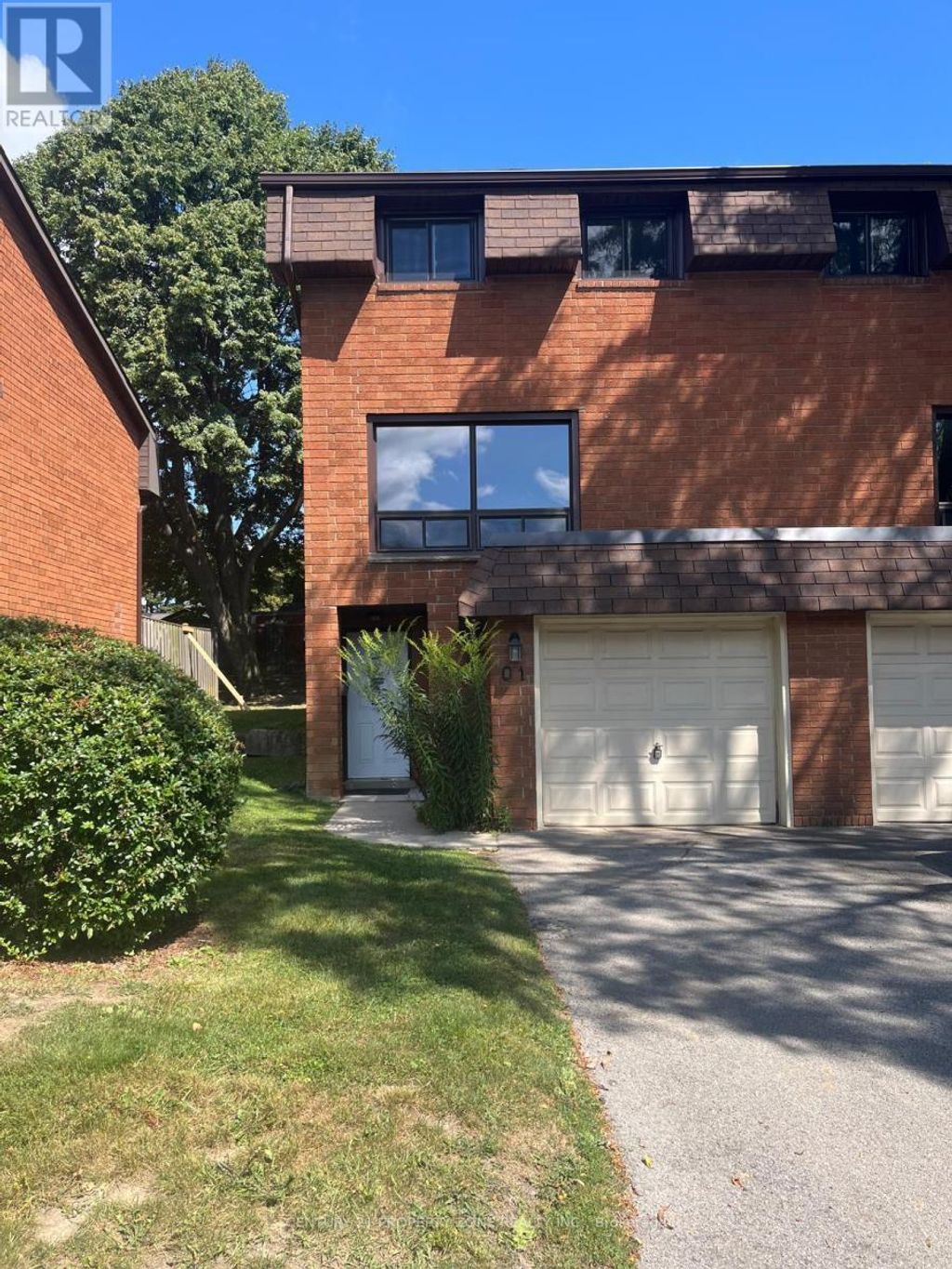 Q1 - 444 Stone Church Road W, Hamilton (gilkson)