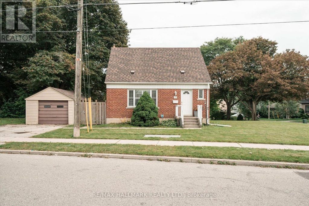 37 Holswade Road, Toronto (clairlea-Birchmount)