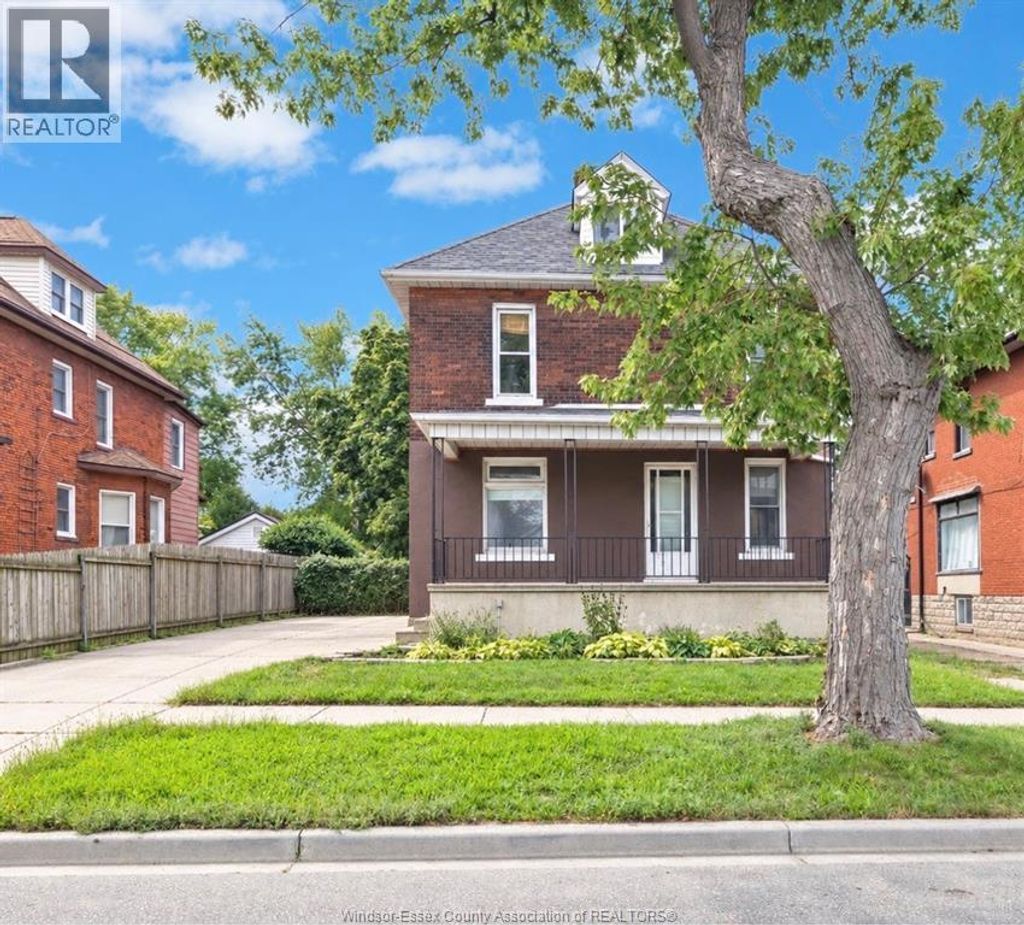 231 Gladstone Unit# 1, Windsor