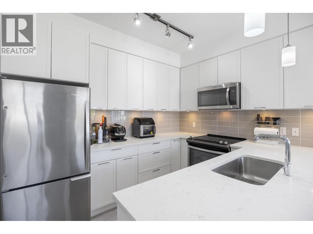 417 828 Gauthier Avenue, Coquitlam