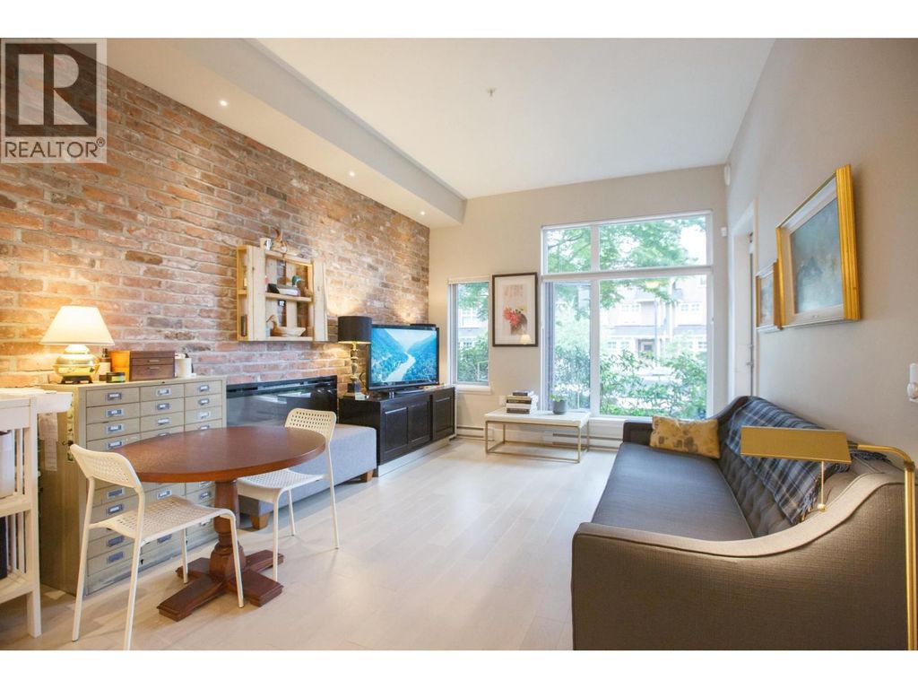 104 260 Salter Street, New Westminster