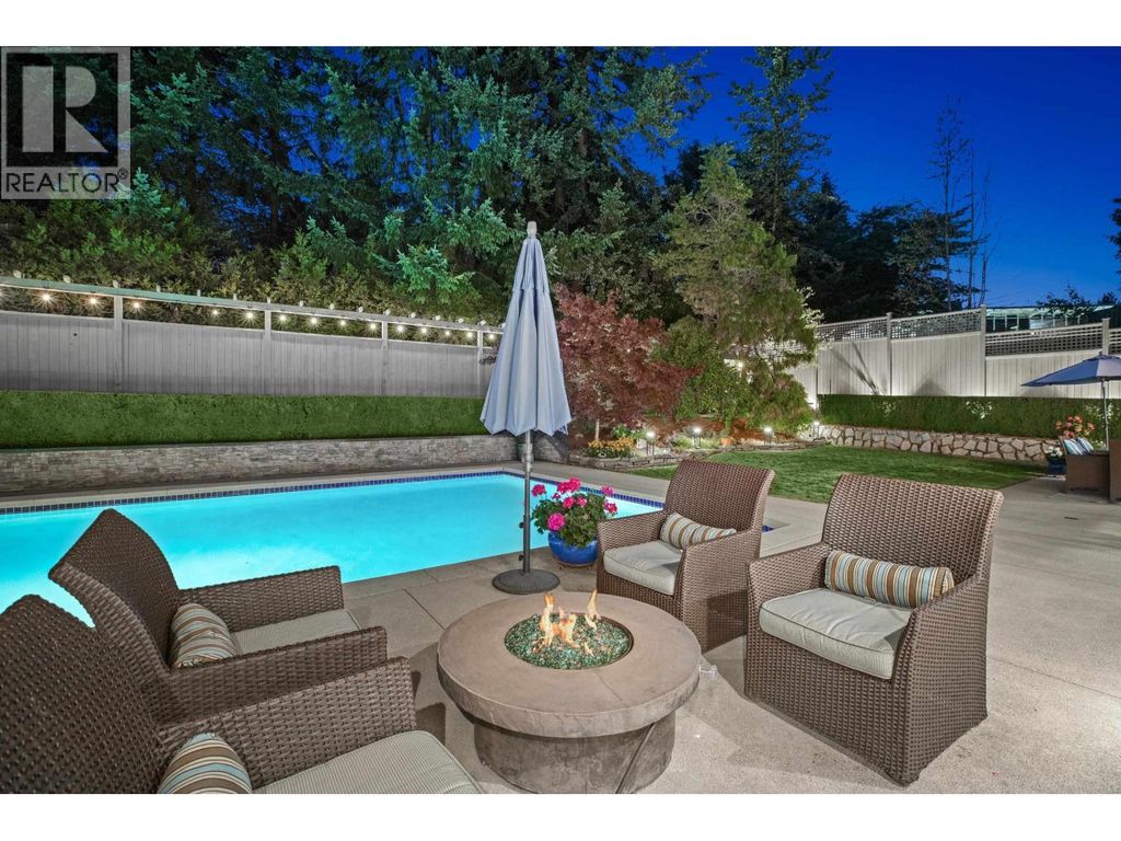 885 Margaree Place, West Vancouver