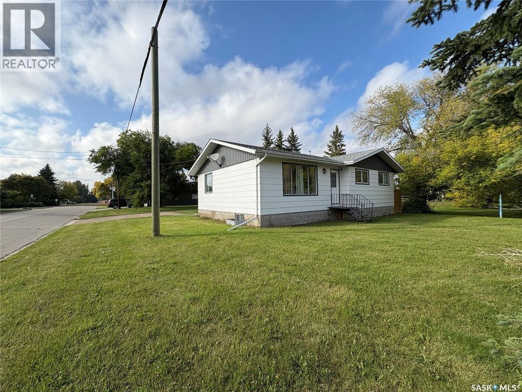 302 Pitt Street, Rocanville