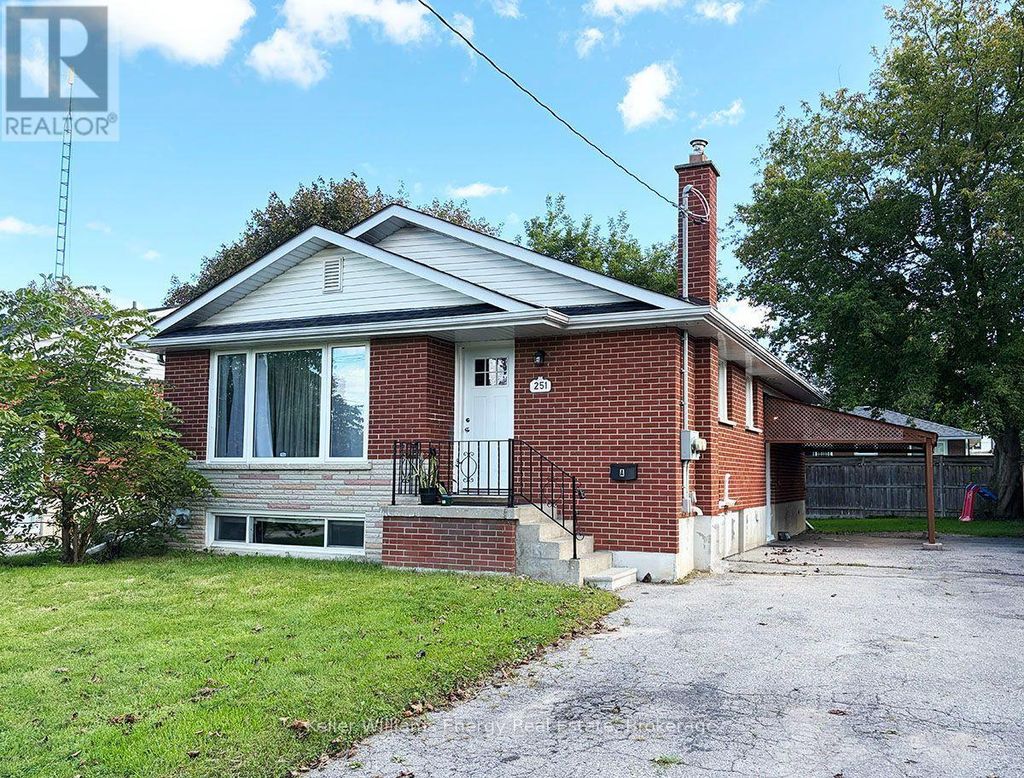 251 Poplar Street, Oshawa (donevan)