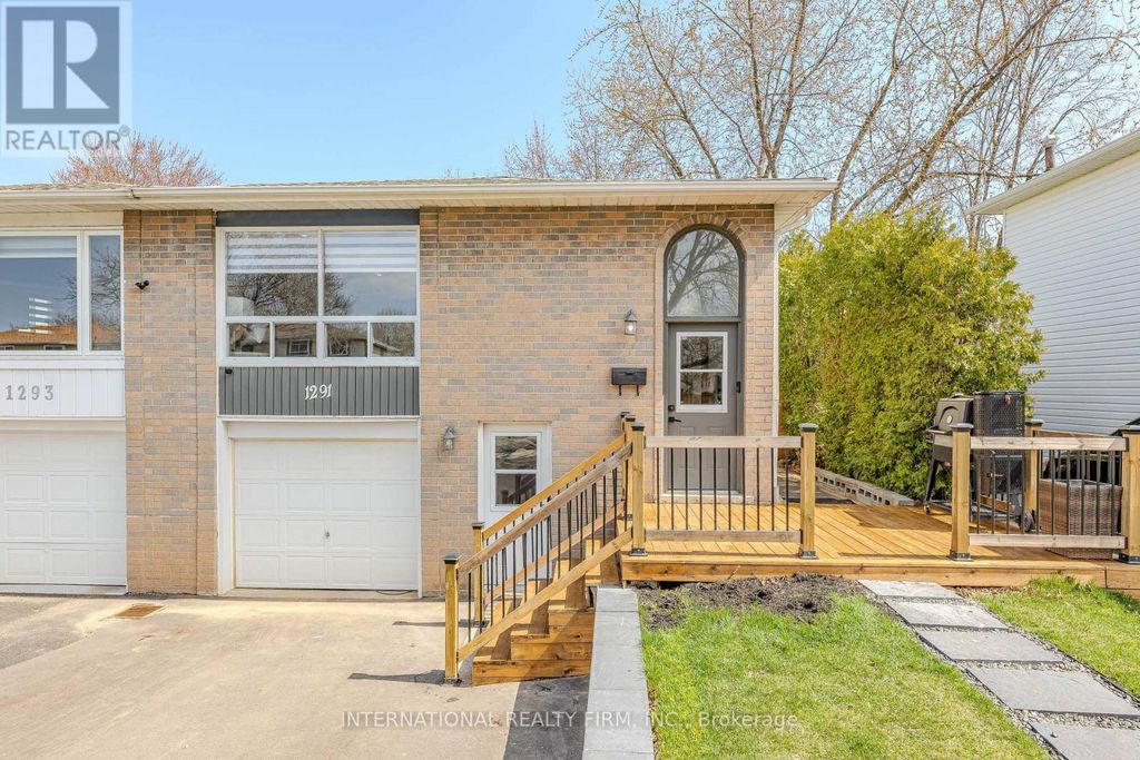 1291 Consort Crescent, Burlington (palmer)