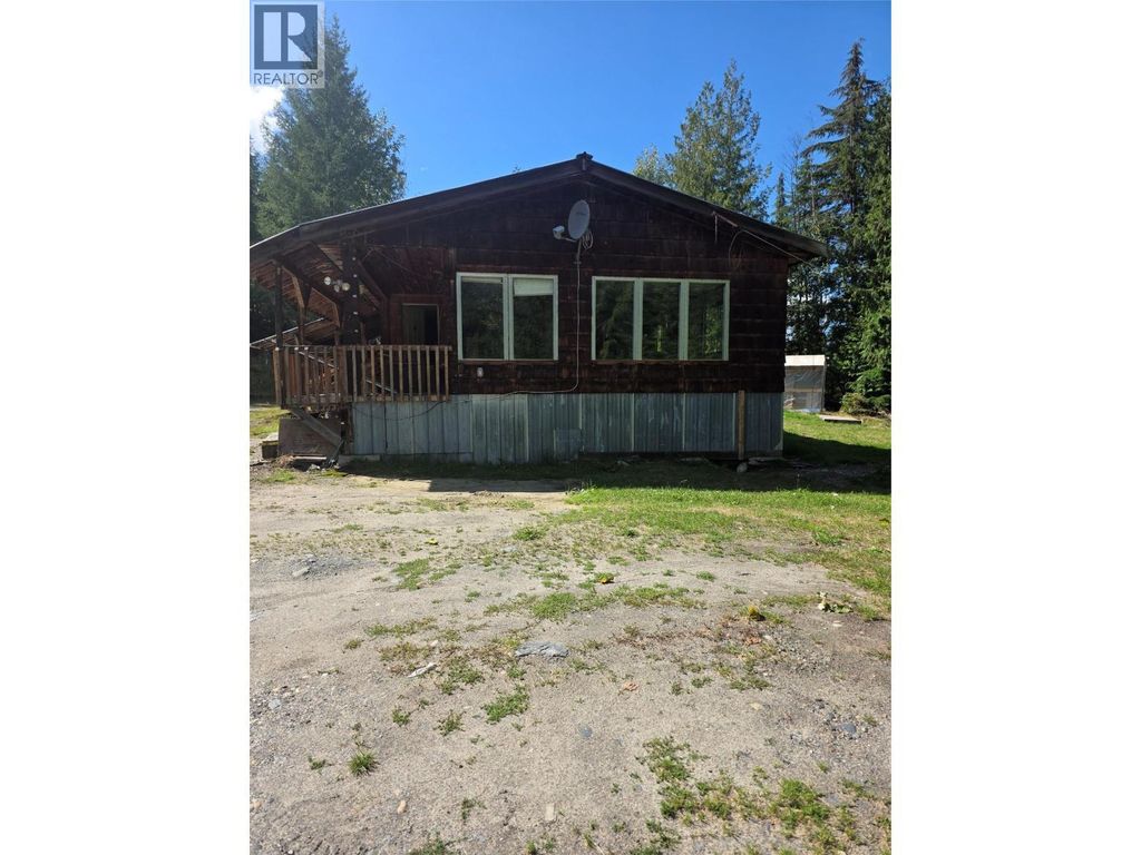 478 Brouse Loop Road, Nakusp