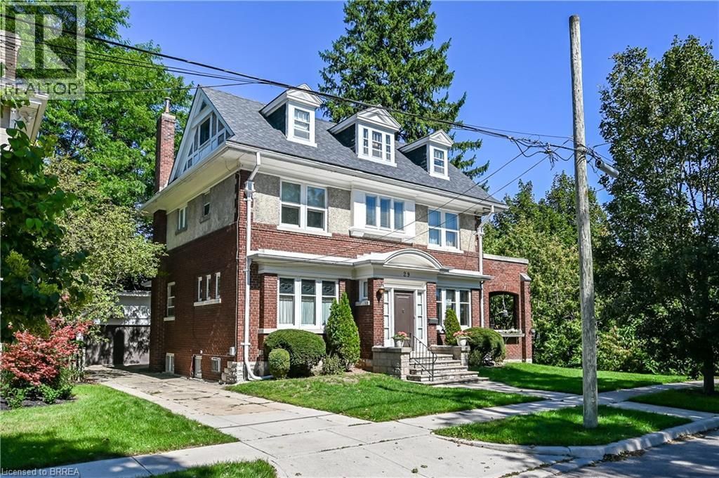 29 Lorne Crescent, Brantford