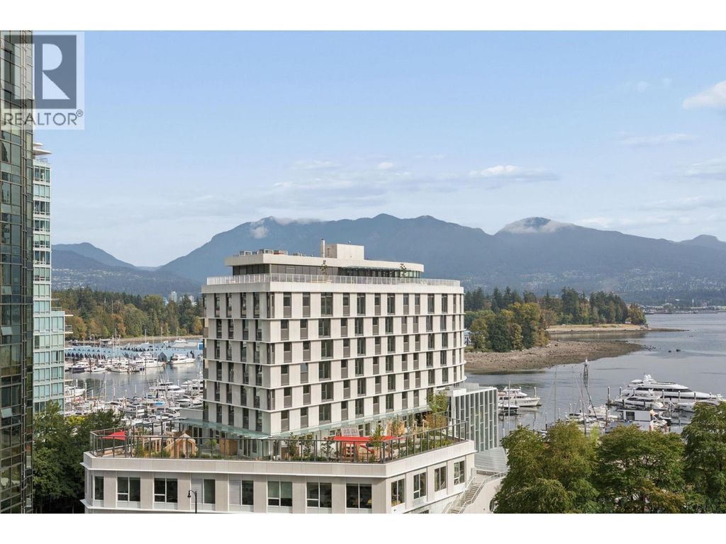 1005 1328 W Pender Street, Vancouver