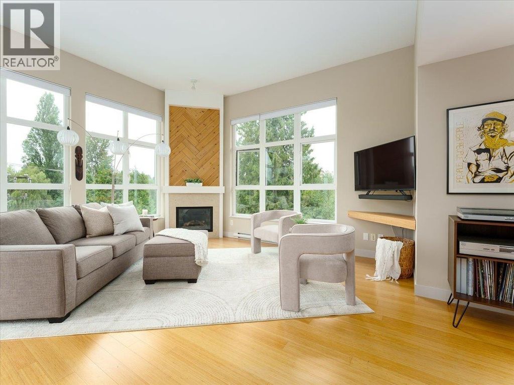 402 3732 Mt Seymour Parkway, North Vancouver