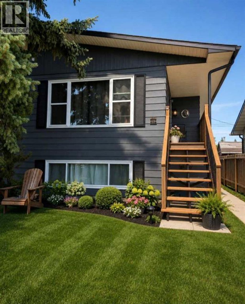 1036 Grey Avenue, Crossfield