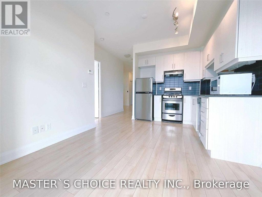 1607 - 68 Canterbury Place, Toronto (willowdale West)