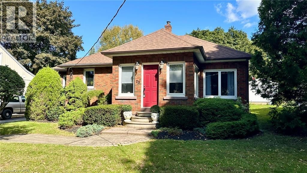 25 Helen Boulevard, Simcoe