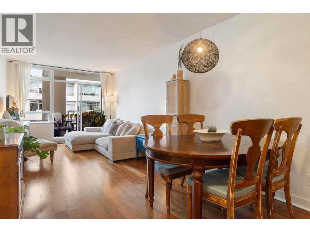 608 2228 W Broadway, Vancouver