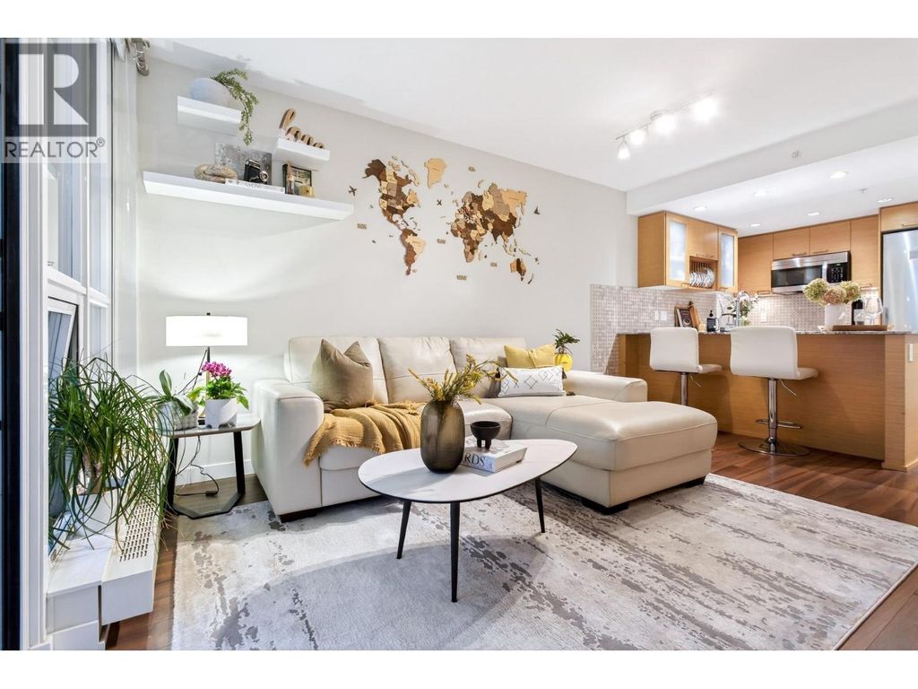 413 135 E 17 Street, North Vancouver