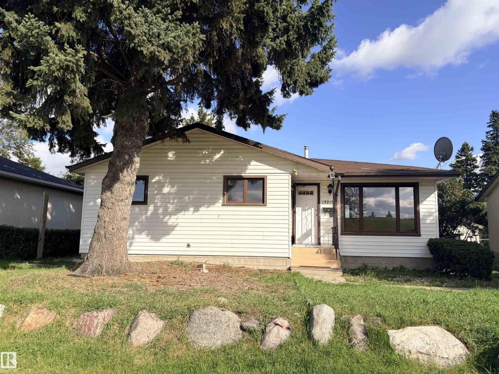 13219 107 St Nw, Edmonton