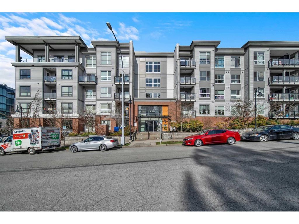 437 13733 107a Avenue, Surrey