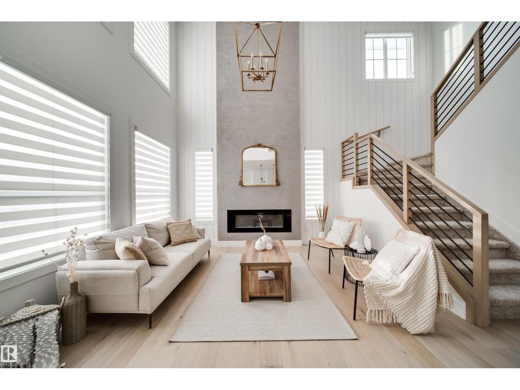 370 Liden Lo, Leduc