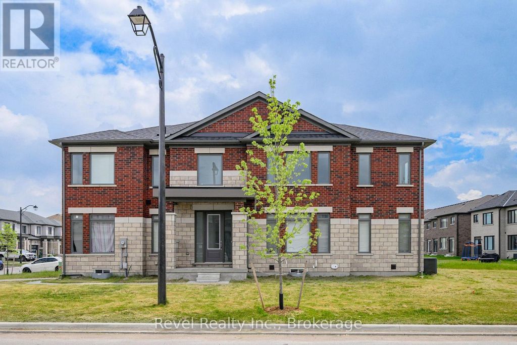 1 Keenan Street, Kawartha Lakes (lindsay)