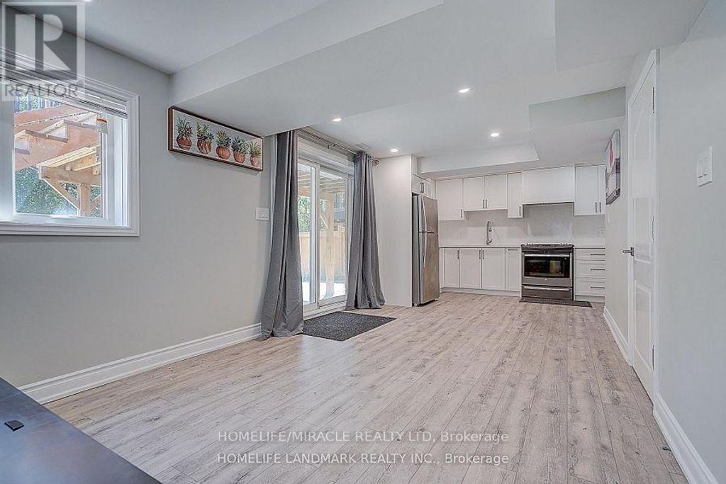 28 Hunwicks Crescent, Ajax (northeast Ajax)