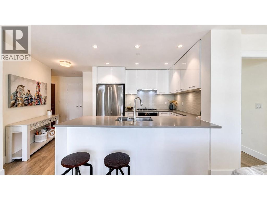 608 8580 River District Crossing, Vancouver