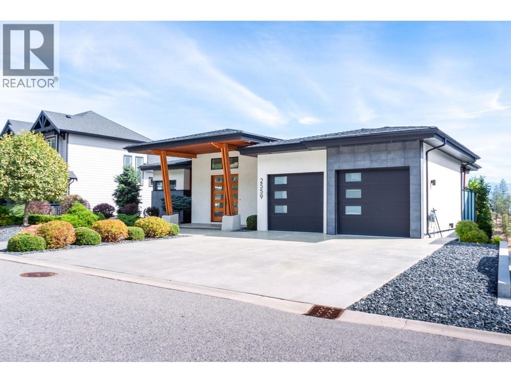 2559 Crown Crest Drive, West Kelowna