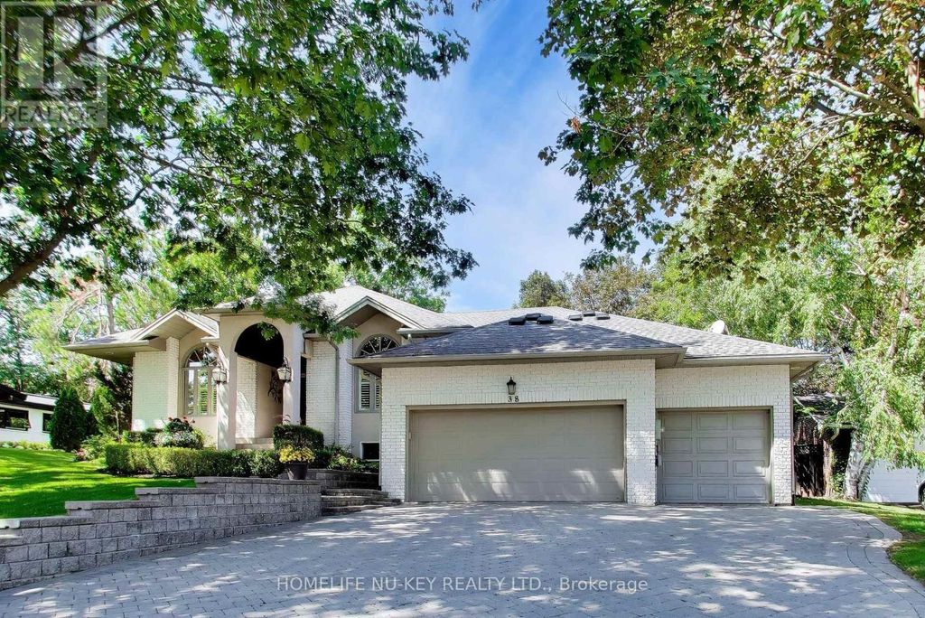 38 Castle Drive, Barrie (sunnidale)