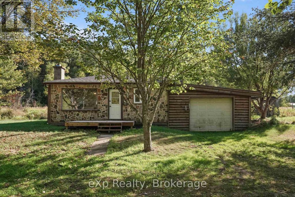 5700 17 Highway, The North Shore
