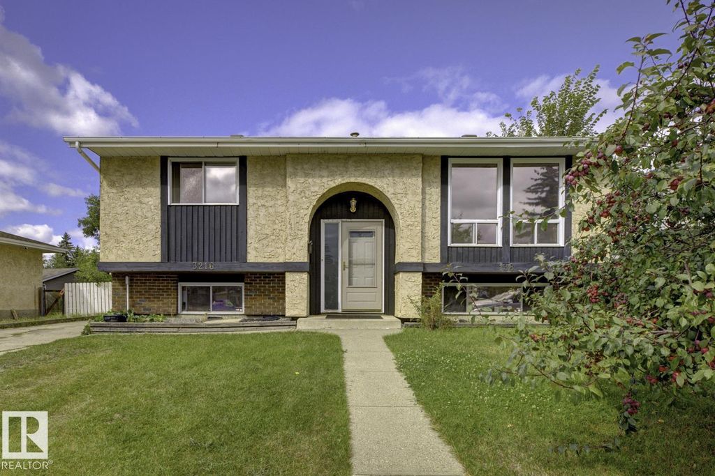 3216 138 Av Nw, Edmonton