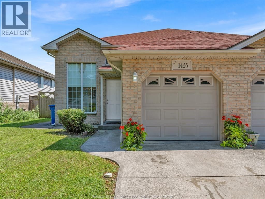 1455 Dobrich Street, Windsor