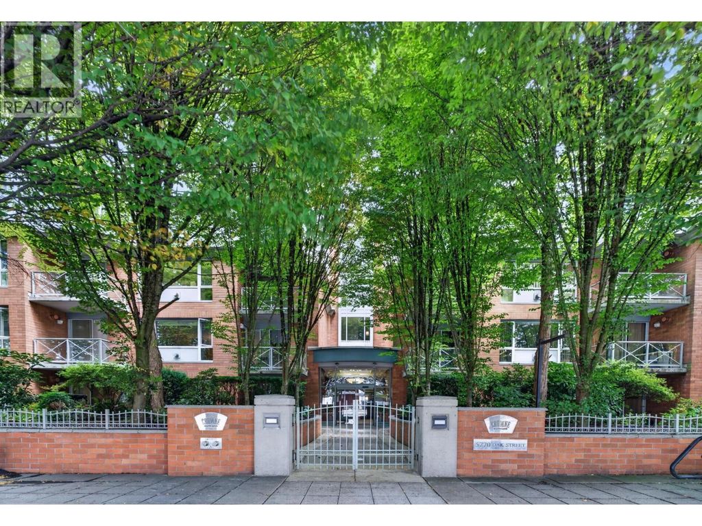 213 5770 Oak Street, Vancouver