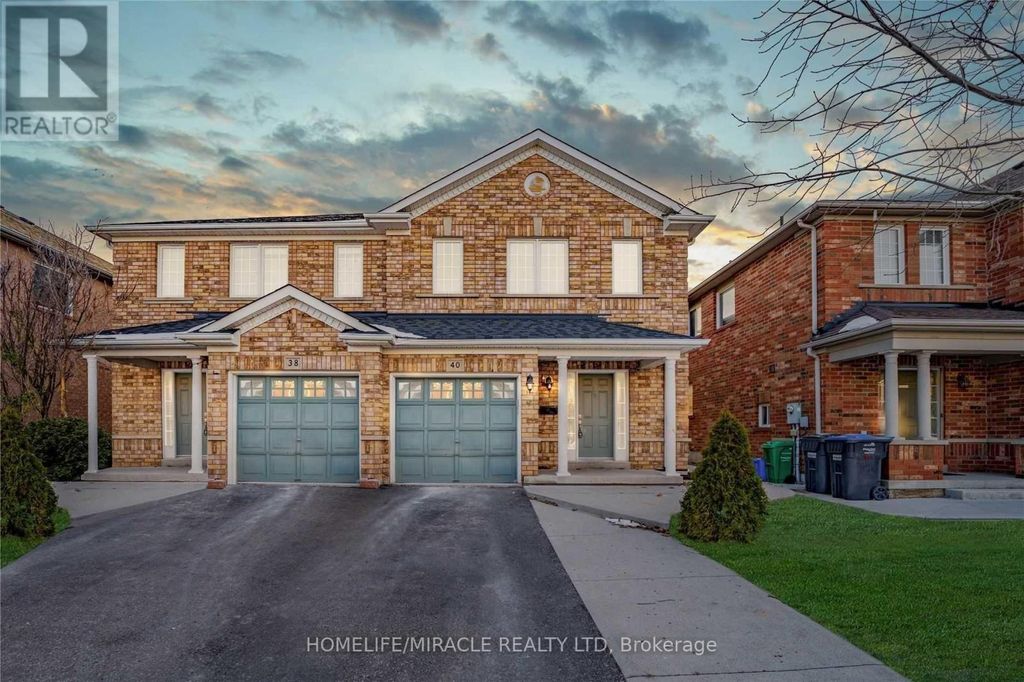 40 Trumpet Valley Boulevard, Brampton (fletcher's Meadow)